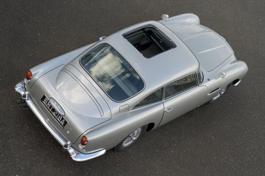  Aston Martin DB5 Goldfinger Continuation 2020 года  (фото 4 из 40)